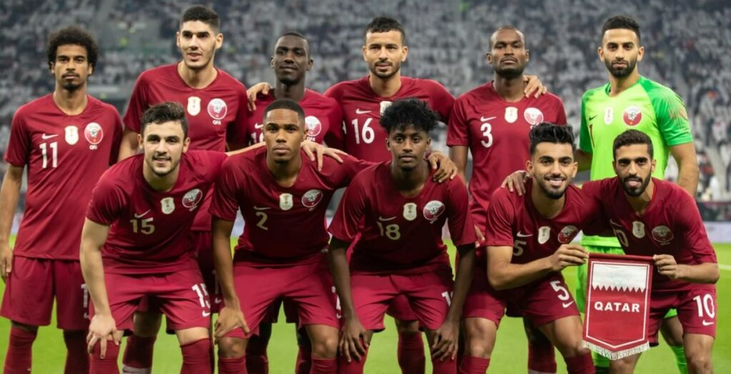 Qatar full squad HD pics, qatar team pics,