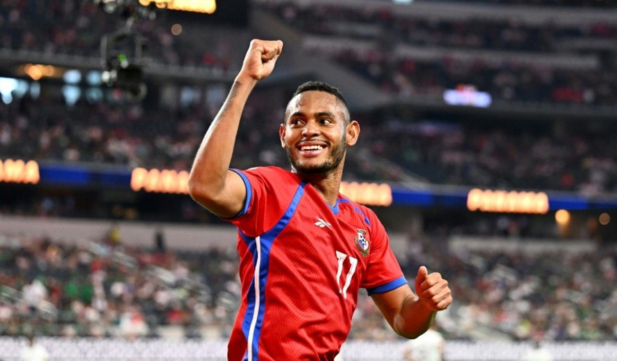 Costa Rica Is Defeated By Mexico 2